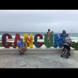 Meet your Posher, Elizabeth